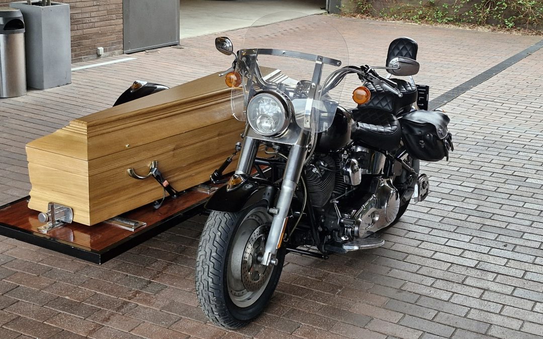 Inauguration de notre corbillard side-car